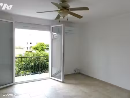 studio 2 pièces 52 m²