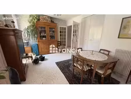 t4 de 62m2 en tres bon etat situe sur le bd michelet