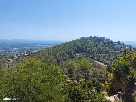 appartement sur les hauteurs d'hyeres