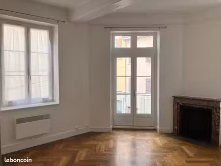 appartement 3 pièces saint rambert ile barbe lyon 9