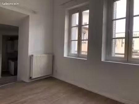 f1 33m2 riom centre