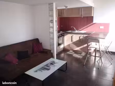 appartement t2 meublé avec terrasse