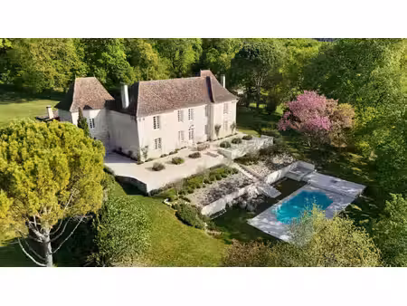 maison de luxe à vendre dans le quartier charles de gaulle