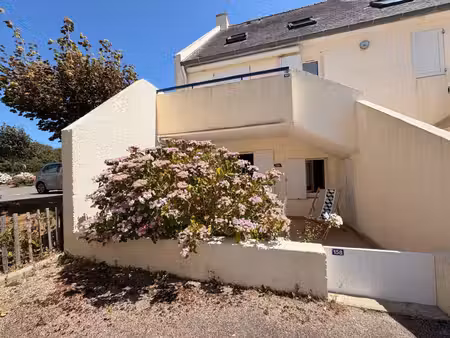 à 100 mètres de la plage — charmant t2 avec terrasse et parking