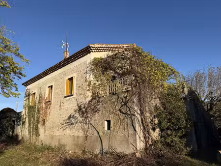 maison en pierre de 113 m2 habitables sur 1285 m2 de terrain