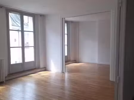 bel appartement refait à neuf centre ville de blois 119 m²