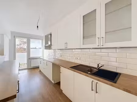 bel appartement 3 chambres entièrement rénové en 2019