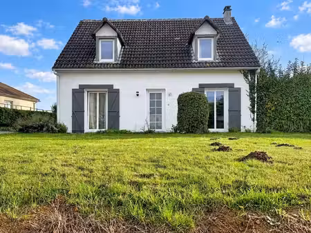 maison 4 façades avec 3 chambres + bureau