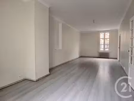appartement à louer - 3 pièces - 87 81 m2 - sens - 89 - bourgogne