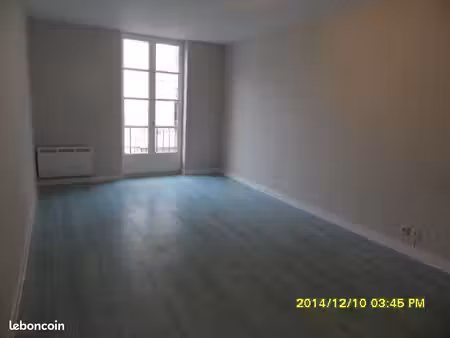 appartement centre ville laval t4