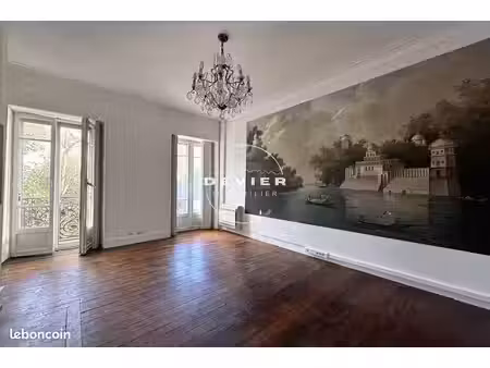 appartement 4 pièces 160 m²