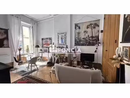 duplex de charme – 46 m² – quartier recherché place des martyrs et place gambetta