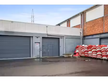 commercieel te huur in sint-pieters-leeuw