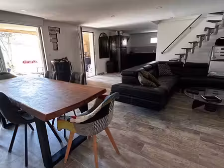 très belle villa avec t2 indépendant