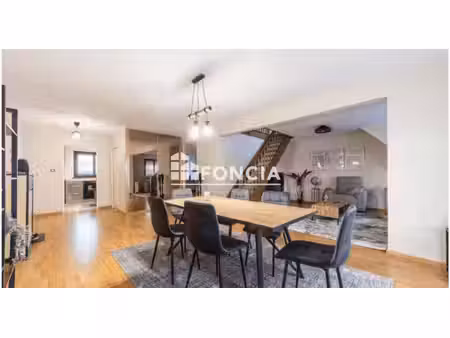 colmar - beau 3 pièces en duplex à vendre avec stationnement privatif et cave !
