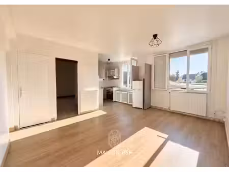 appartement t4 lumineux avec 3 chambres