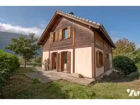 maison dans quartier recherche