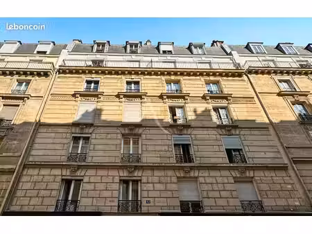 studio 1 pièce 27 m²