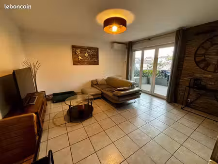 appartement t2 + garage box