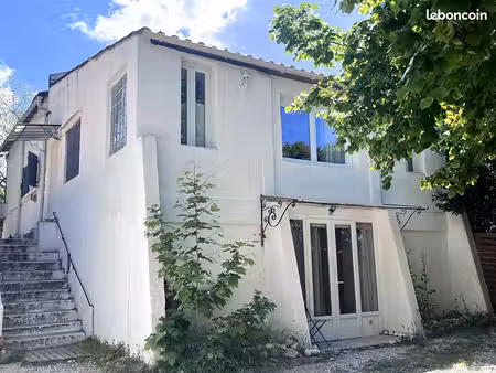propriété 4 pièces 143 m²