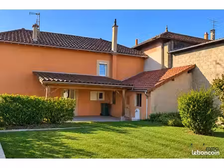 maison 5 pièces 121 m²