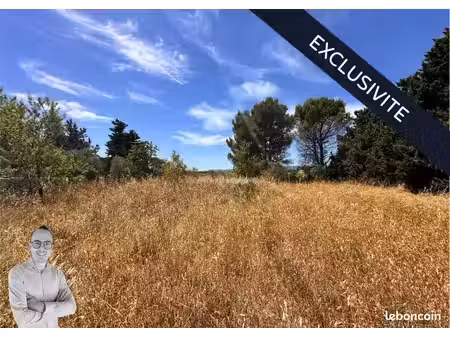 terrain 1 556 m² la fare les oliviers