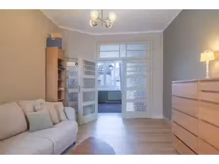 appartement te koop in sint-jans-molenbeek met 1 slaapkamer