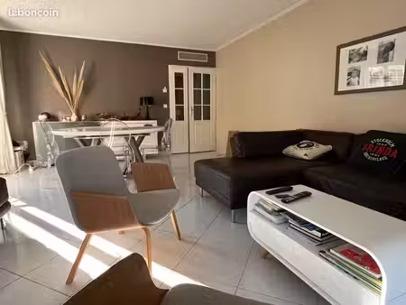 résidence de standing-vaste appartement 3p lumineux de 78 m² avec grande terrasse d’angle 
