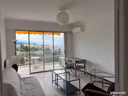appartement vue mer lumineux § calme à cimiez
