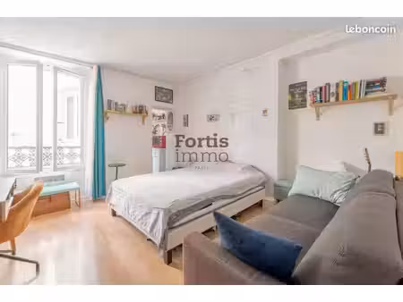 studio 1 pièce 27 m²