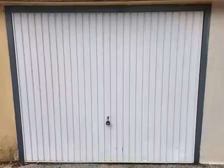 garage fermé toulon