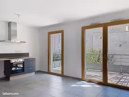 appartement 3 pièces 63 m²