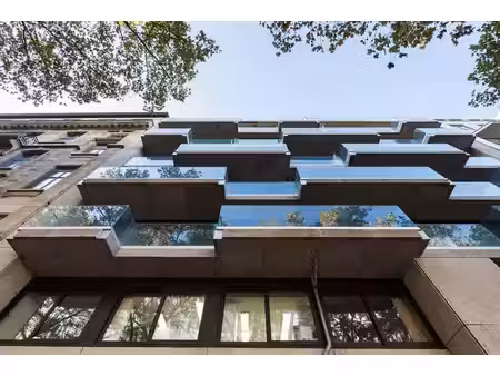 botanique - appartement rénové avec terrasses et peb b