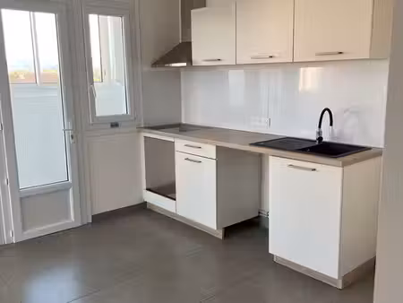 appartement t3 60m2 au cannet des maures