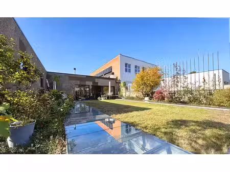 berchem-sainte-agathe - immeuble mixte avec atelier et appar