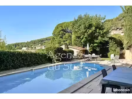 maison 8 pièces 300 m²