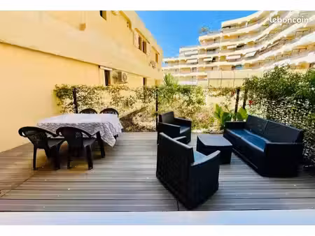 appartement rdc avec grande terrasse