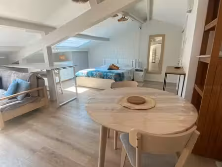 studio 31 m2 carrez /48 m2 gare 3 mn à pieds