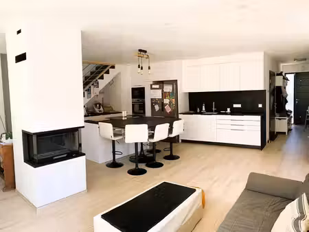 maison – 7 pièces – 205 m2