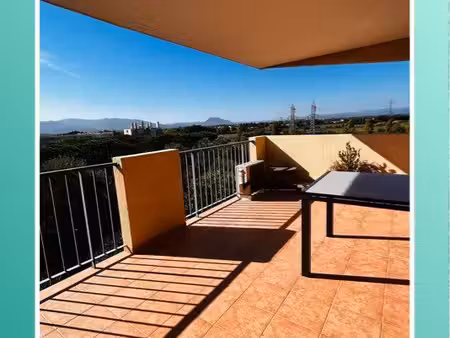 très beau t3 56m2 - grande terrasse - résidence avec piscine