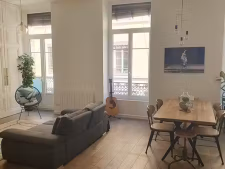 lyon 7 — 3 pièces · 76 89 m² — 395 000