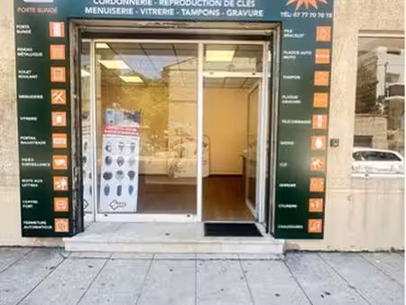 commerce de cordonnerie – serrurerie entièrement équipé