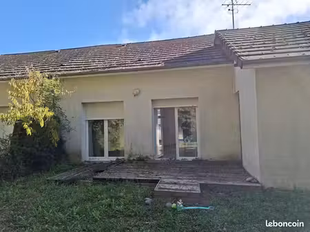 maison 70 m² saint pantaleon de larche