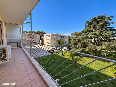 t3 62 m²  terrasse 16 m²  balcon  proche mer