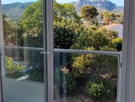 appartement 3 pièces 77 m2 au calme