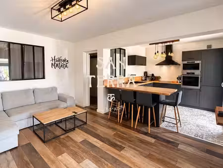 studio 3 pièces 67 m²