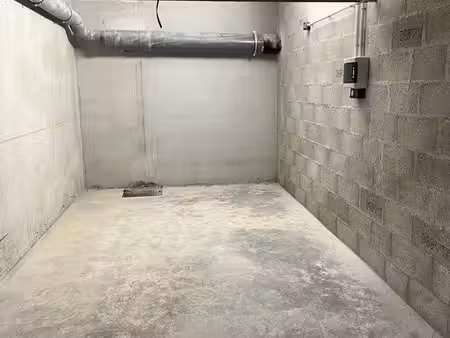 garage à louer électrique