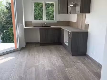 appartement t3 70m2