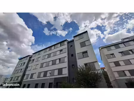 appartement 2 pièces 74 m²