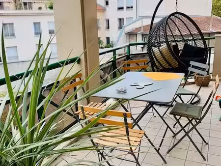 tres bel appartement dans residence de standing hypercentre point du jour avec terrasse